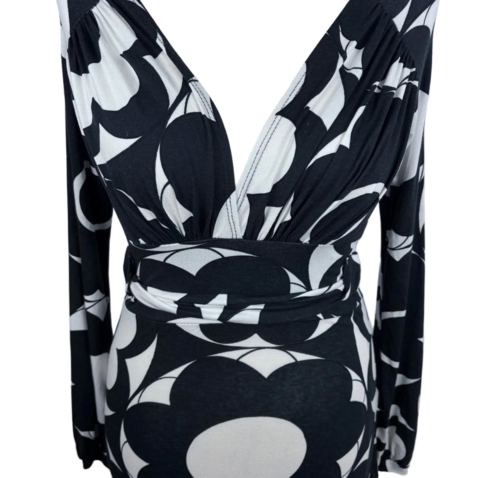 Close up showing plunge neck line